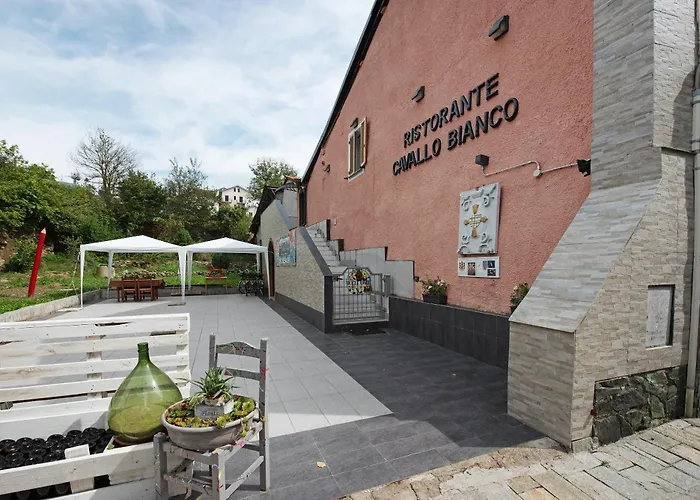 Nuovo Cavallo Bianco